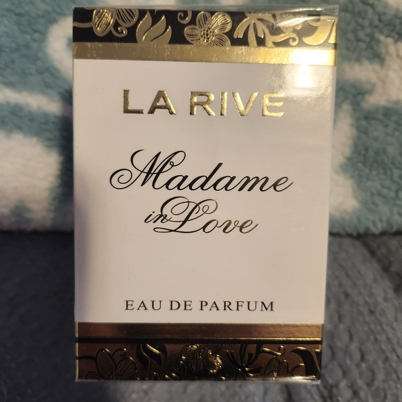 Perfume - Picture 1 of 2